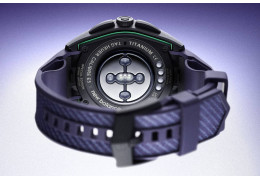 Tag Heuer і New Balance випустили лімітований годинник з титану 